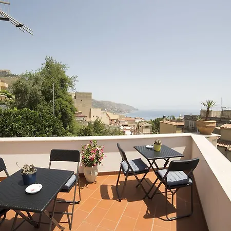 Al Civico Cinque Bed & Breakfast