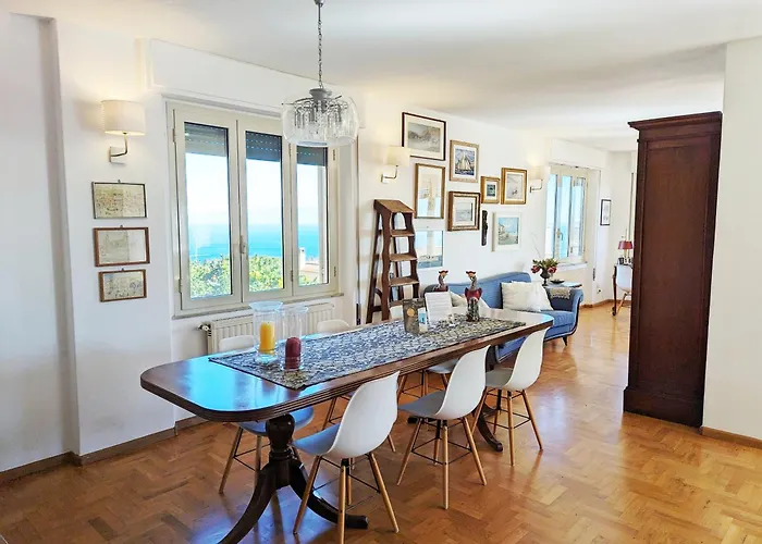 Al Civico Cinque Bed and Breakfast 3*