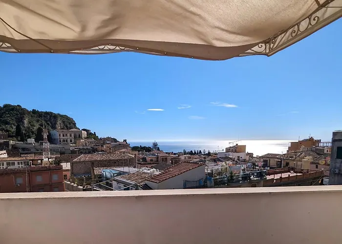 Bed and Breakfast Al Civico Cinque Ταορμίνα